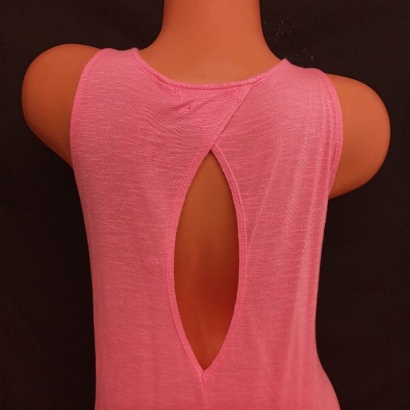 1X Sexy Ambiance apparel pink open back blended sleeveless top - Picture 5 of 9